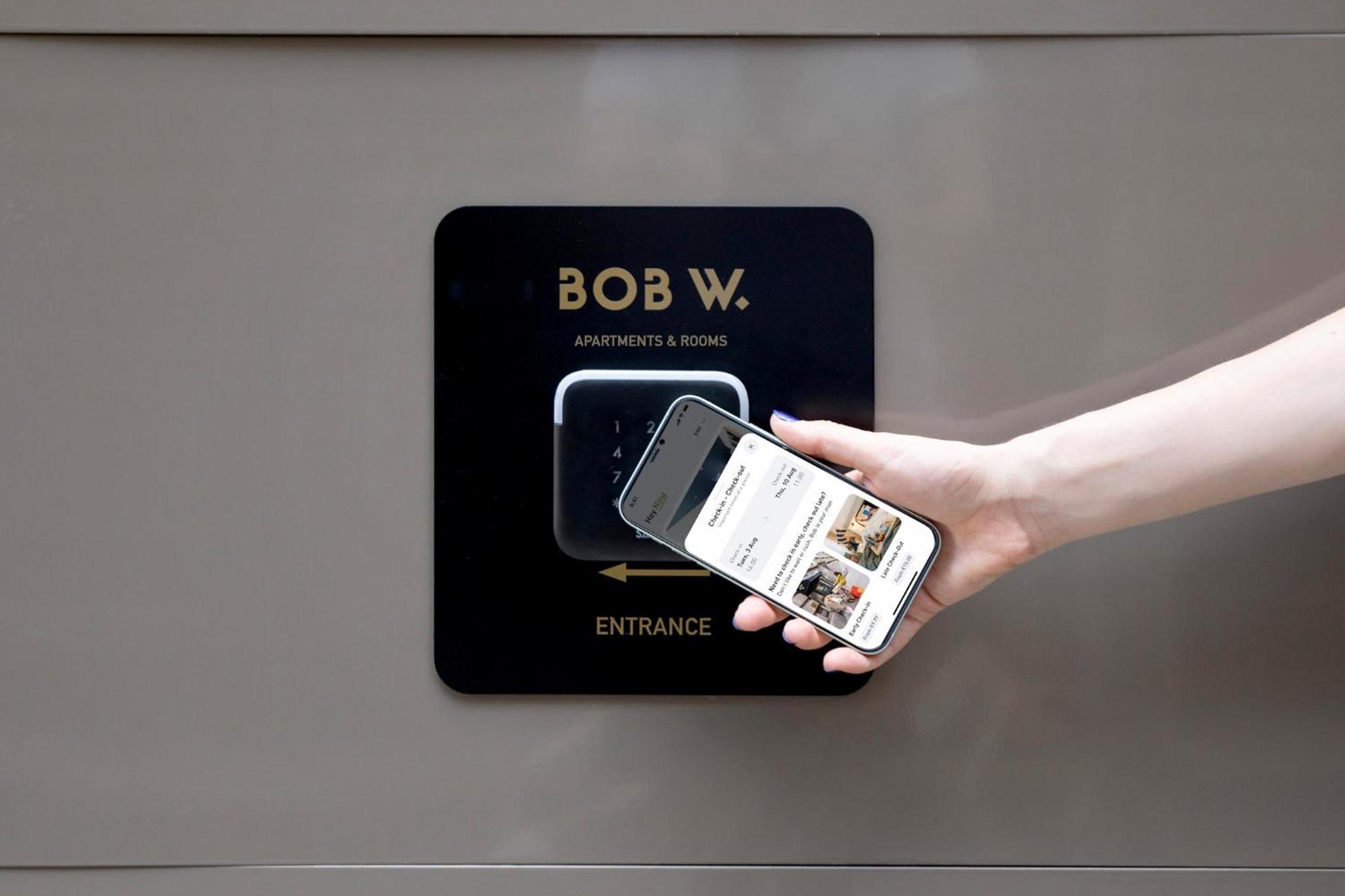 Bob W Arte Aparthotel Мадрид Екстериор снимка
